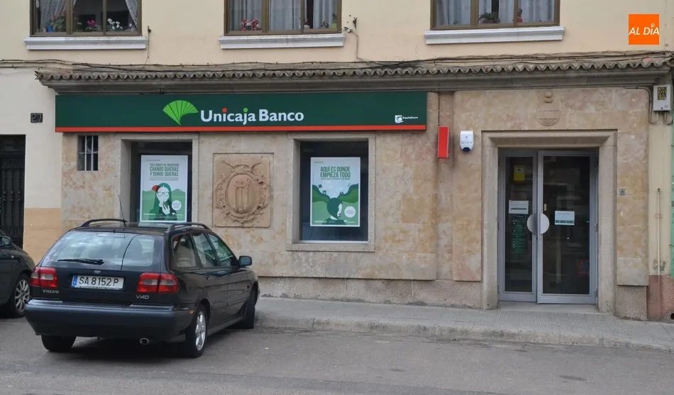 Foto 3 - Cierra temporalmente la oficina de Unicaja de la Avenida de Espa&ntilde;a  