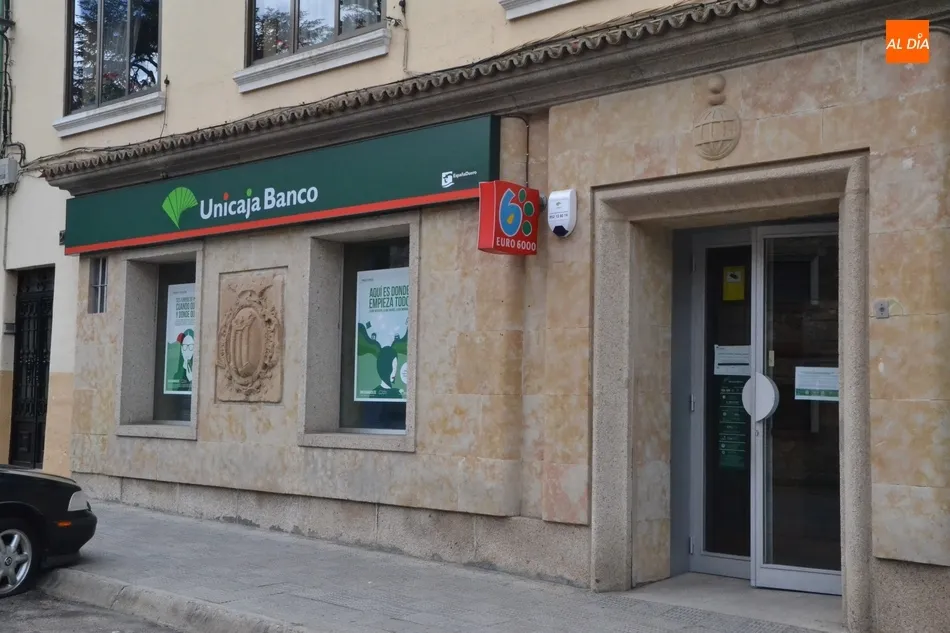 Cierra temporalmente la oficina de Unicaja de la Avenida de España  