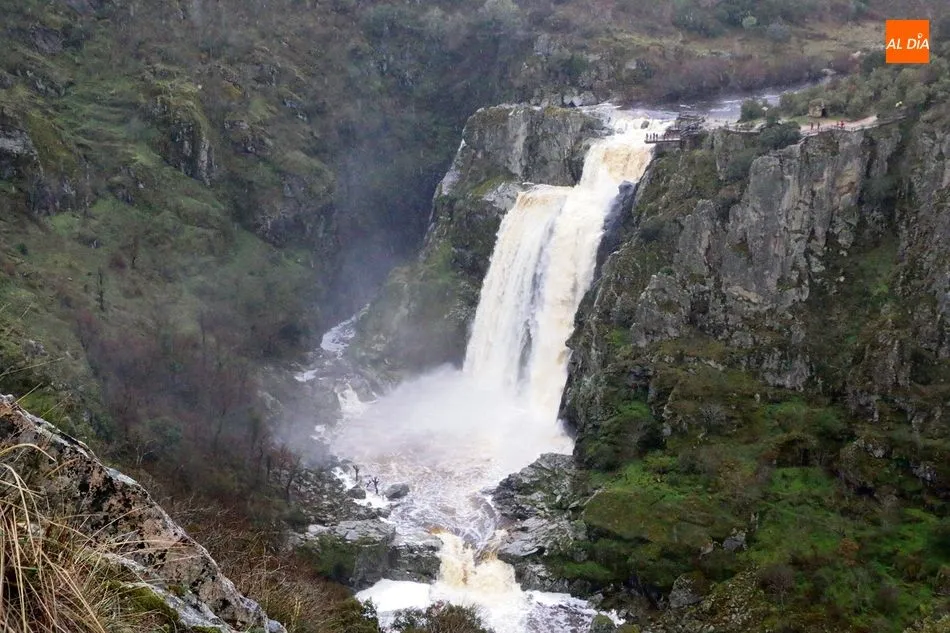 El alcalde de Masueco recuerda que el Pozo de los Humos es un recurso turístico que beneficia a toda la provincia / CORRAL