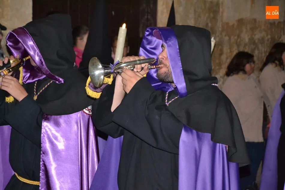 Foto 4 - La Dolorosa encabeza la Semana Santa Mirobrigense  