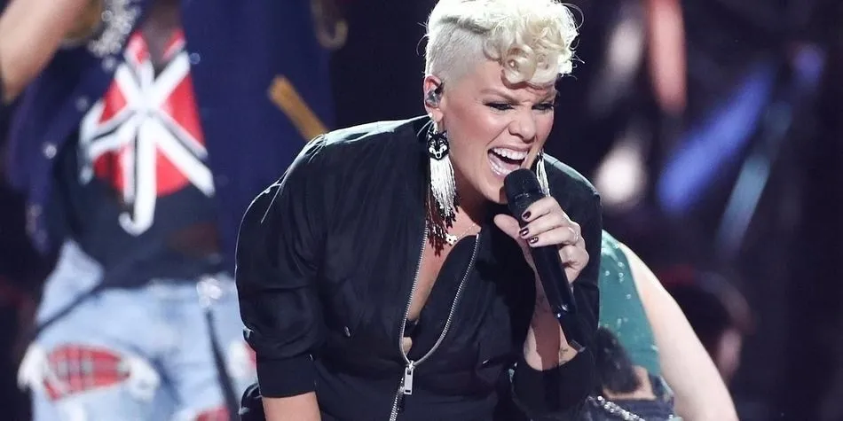 La cantante Pink, positivo en coronavirus: Esta enfermedad es seria y real