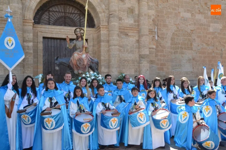 Foto 2 - La gran alegr&iacute;a de la entrada de La Borriquilla acompa&ntilde;ada de los ni&ntilde;os  
