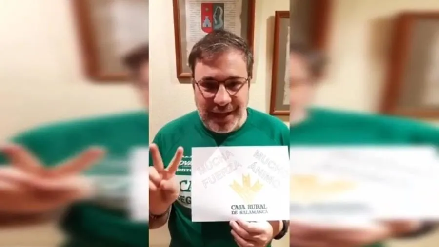 Uno de los empleados de Caja Rural de Salamanca que ha colaborado en esta versión