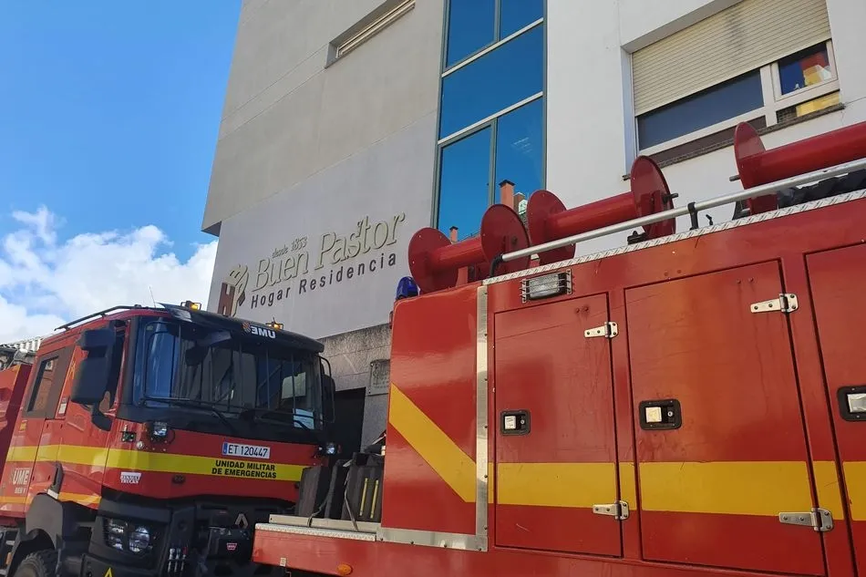 Foto 4 - La UME, de nuevo en B&eacute;jar desinfectando residencias de mayores y lugares p&uacute;blicos