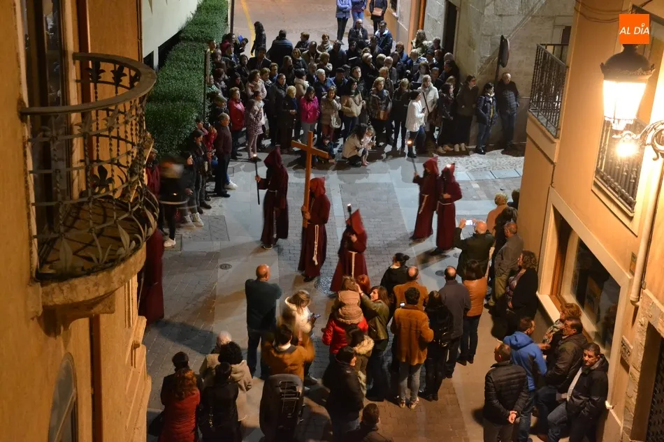 Foto 6 - Las Cinco Llagas de Cristo, la procesi&oacute;n m&aacute;s joven y diferente de la Semana Santa Mirobrigense  