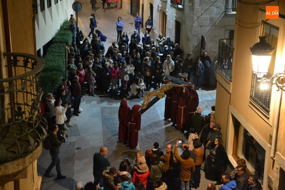 Foto 5 - Las Cinco Llagas de Cristo, la procesi&oacute;n m&aacute;s joven y diferente de la Semana Santa Mirobrigense  