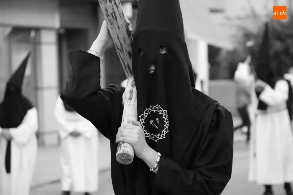 Foto 6 - Procesi&oacute;n de la Pasi&oacute;n en Vitigudino, emoci&oacute;n a flor de piel  