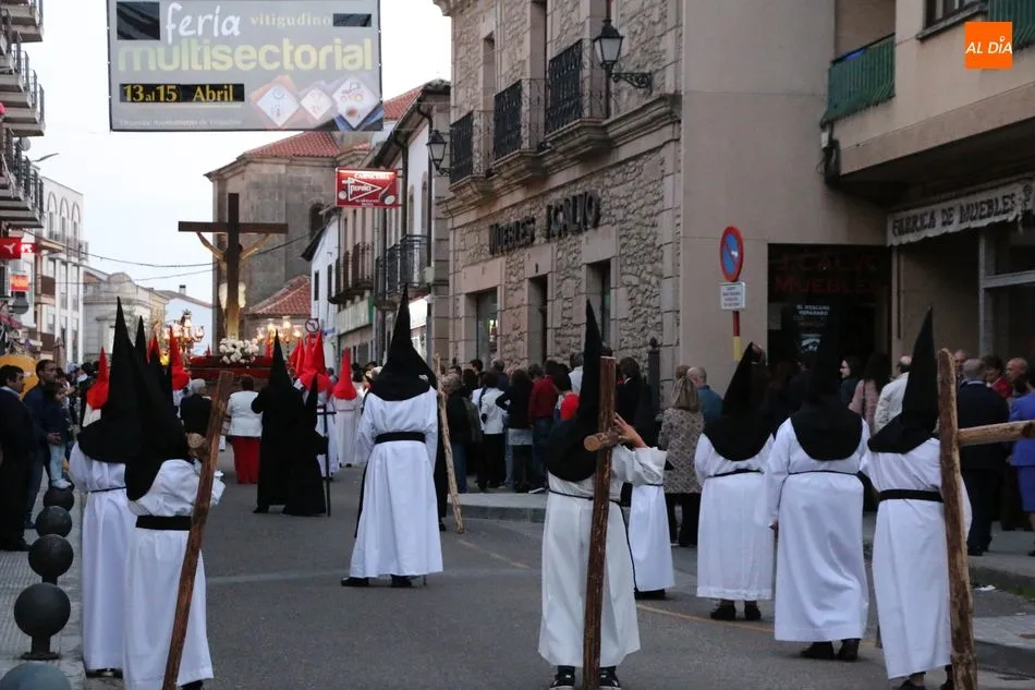 Foto 3 - Procesi&oacute;n de la Pasi&oacute;n en Vitigudino, emoci&oacute;n a flor de piel  