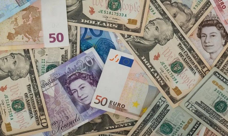 Comparar divisas antes de tu próximo viaje