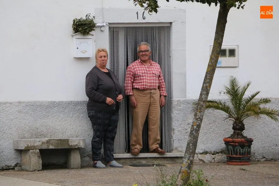 Foto 10 - Vitigudino se vuelca con los h&eacute;roes del coronavirus  
