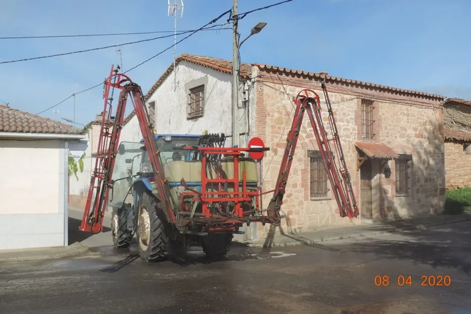 Foto 6 - Vuelven a desinfectar las calles de Aldearrubia