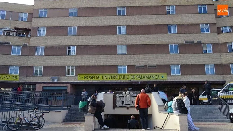 Fachada princial del Hospital Clínico Universitario