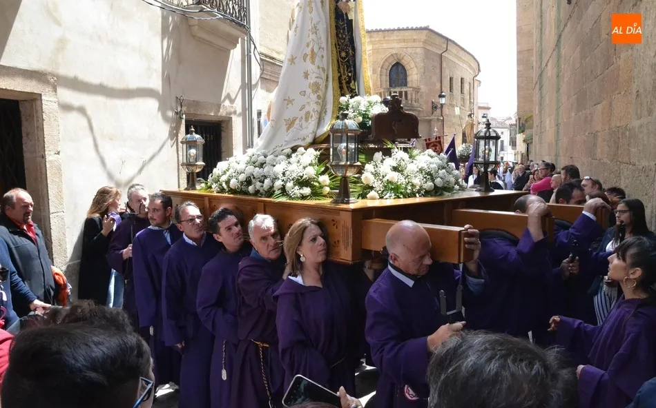 Foto 6 - La fiesta final de la Resurrecci&oacute;n con palomas y Reloj Suelto incluidos  