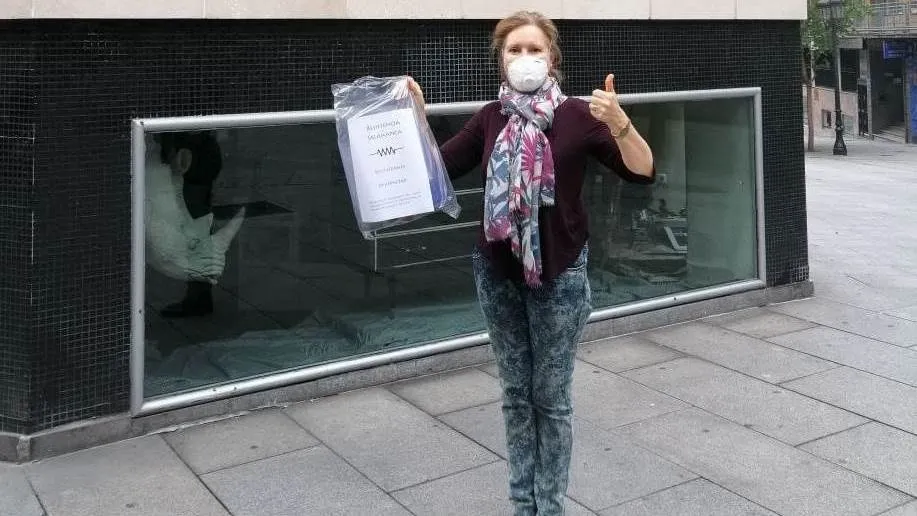 Foto 6 - Resistencia Salamanca refuerza la seguridad de los empleados de Correos con pantallas de...