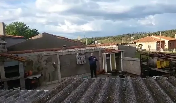 Espeja ‘recupera’ la figura del pregonero con corneta para mostrar su agradecimiento  