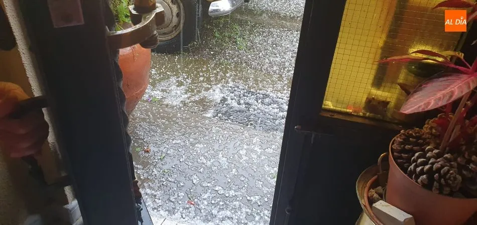 Foto 10 - Una fuerte tormenta de granizo provoca problemas en varios municipios de la zona de Vitigudino  