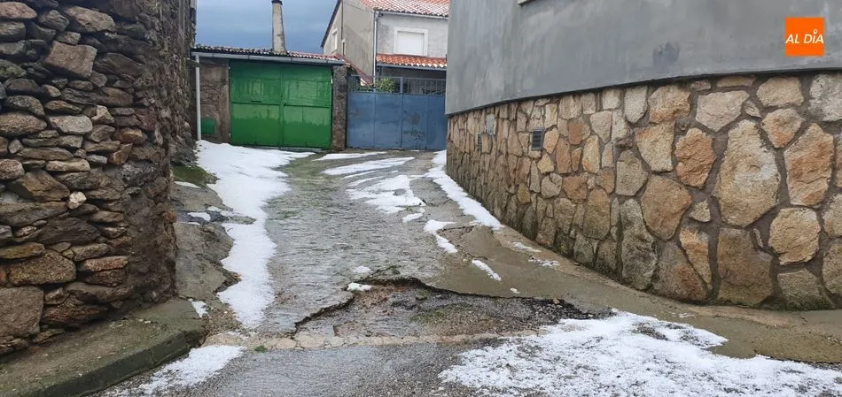 Foto 8 - Una fuerte tormenta de granizo provoca problemas en varios municipios de la zona de Vitigudino  