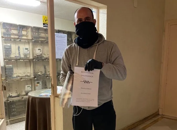 Foto 11 - Resistencia Salamanca supera las 5.000 pantallas protectoras donadas en la capital y la provincia