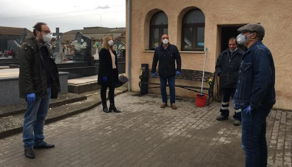 Miembros del Equipo de Gobierno visitan a los trabajadores municipales  