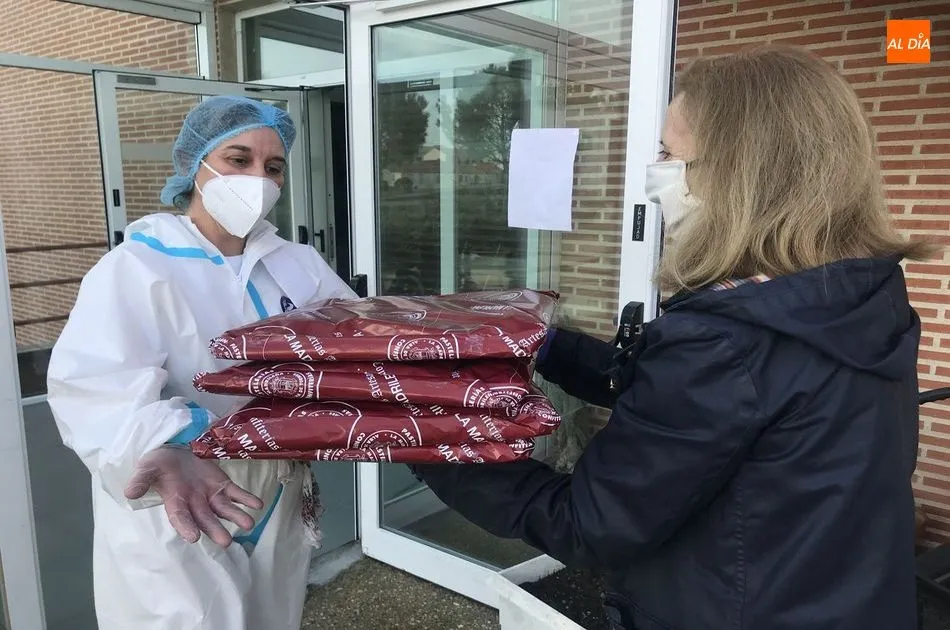 Foto 4 - Pasteler&iacute;as La Madrile&ntilde;a dona 260 kilos de sus productos m&aacute;s tradicionales