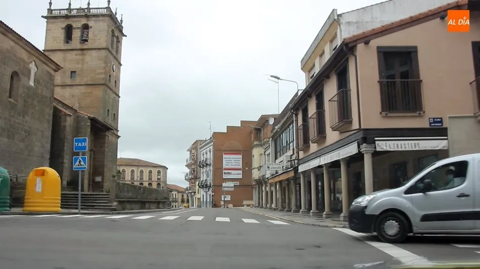 El centro de Vitigudino parecía más vacío que otros días  / CORRAL