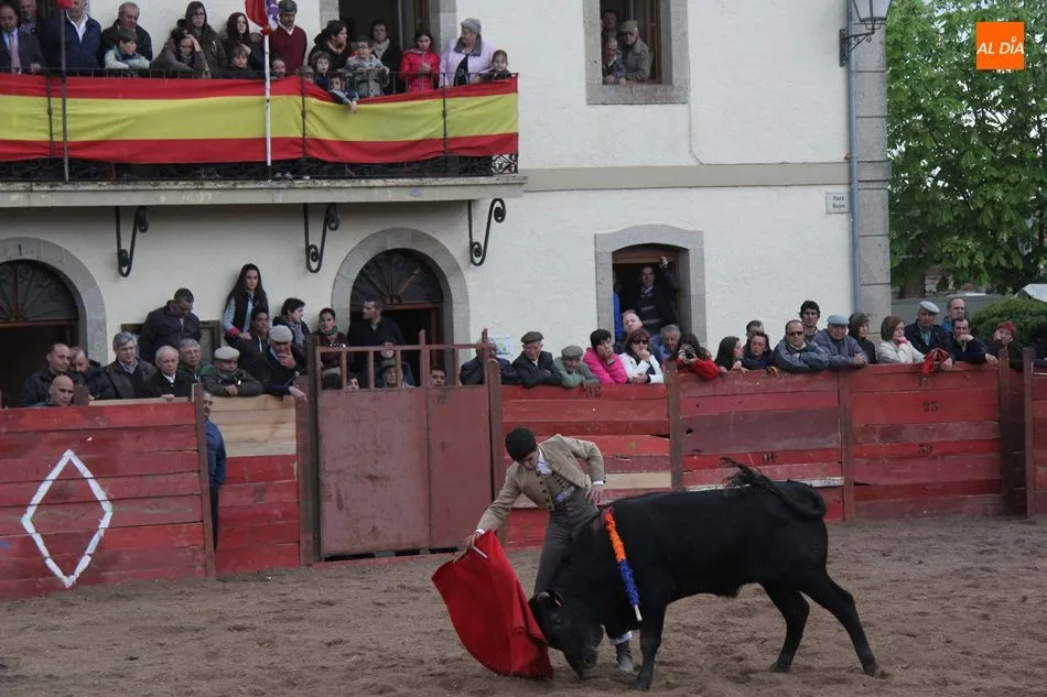 Foto 9 - Olmedo de Camaces vive San Jorge en el recuerdo  