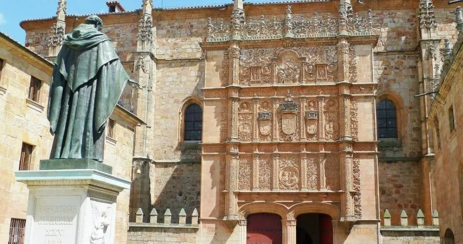Fachada del edificio histórico de la Universidad de Salamanca