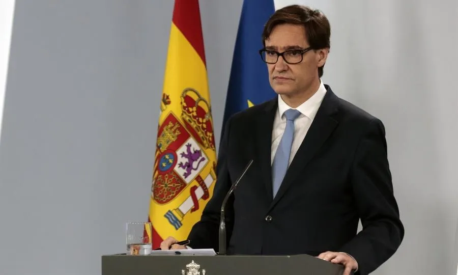 El ministro de Sanidad, Salvador Illa, en la rueda de prensa. Foto Moncloa