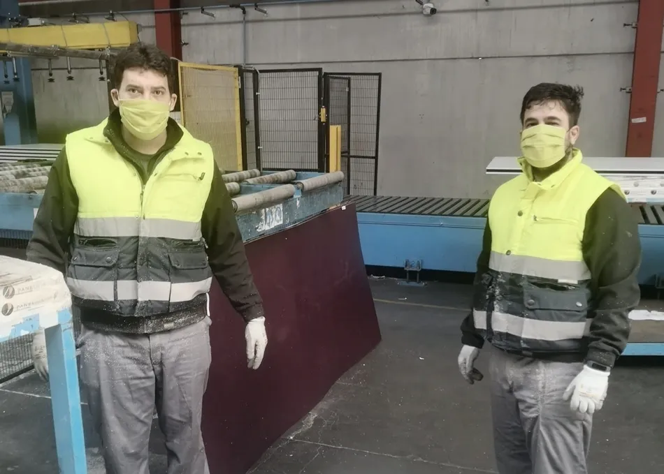 Foto 5 - Villoruela llega a las 10.000 mascarillas