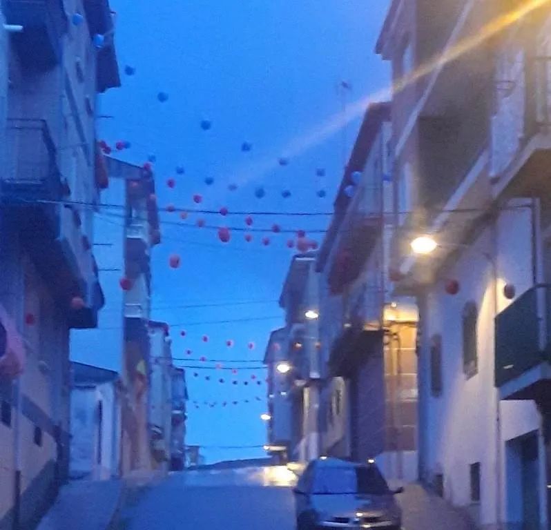 Foto 6 - La calle Bail&eacute;n celebra a lo largo de este fin de semana la Feria de Abril  