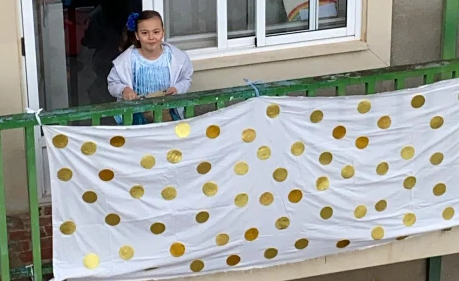 La calle Bailén celebra a lo largo de este fin de semana la Feria de Abril  