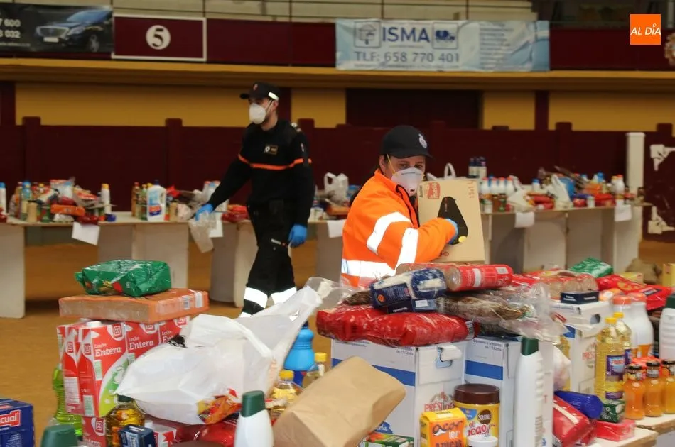Foto 6 - La campa&ntilde;a de recogida de alimentos finaliza con gran &eacute;xito