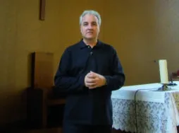  José María Morales es el capellán del tanatorio San Carlos Borromeo de Salamanca