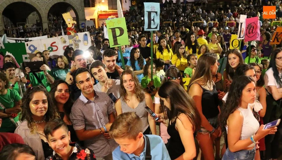 Bonito gesto de los jóvenes de Villarino en un momento muy difícil, especialmente para los mayores / CORRAL