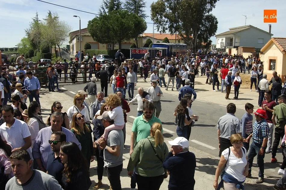 Foto 2 - Gallegos de Arga&ntilde;&aacute;n, la gran apertura del carrusel festivo de la comarca mirobrigense  