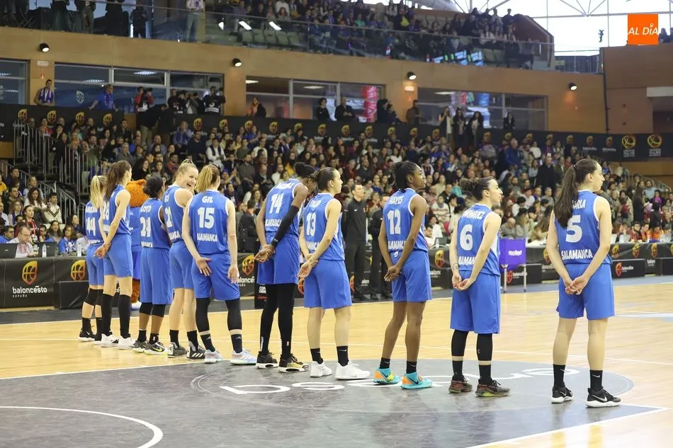 Jugadoras del Avenida en la final de la Copa que ganaron a principios de marzo en Salamanca