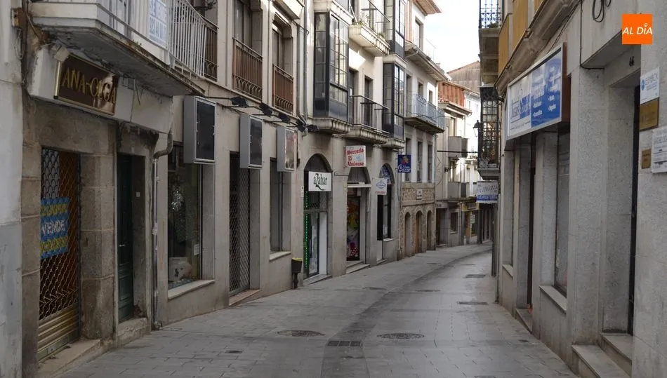 Embeco pide al Ayuntamiento apoyo para autónomos y pymes, más allá del pago de recibos de suministros de negocios cerrados