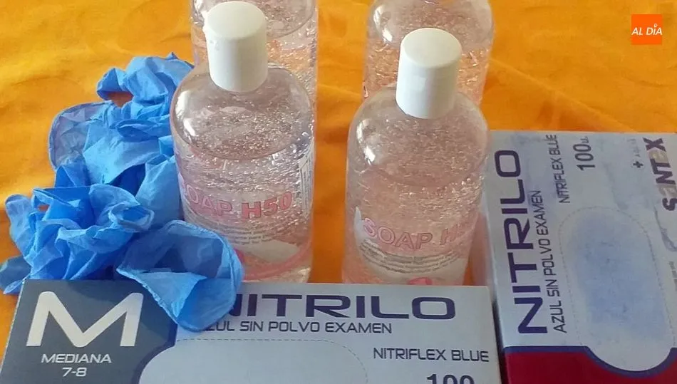 Con la entrega de este material los vecinos de Cipérez ya disponen del kit de protección completo