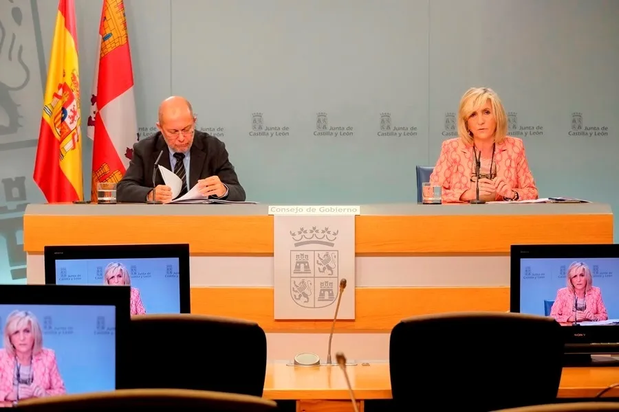 El vicepresidente y portavoz de la Junta, Francisco Igea, y a la consejera de Sanidad, Verónica Casado