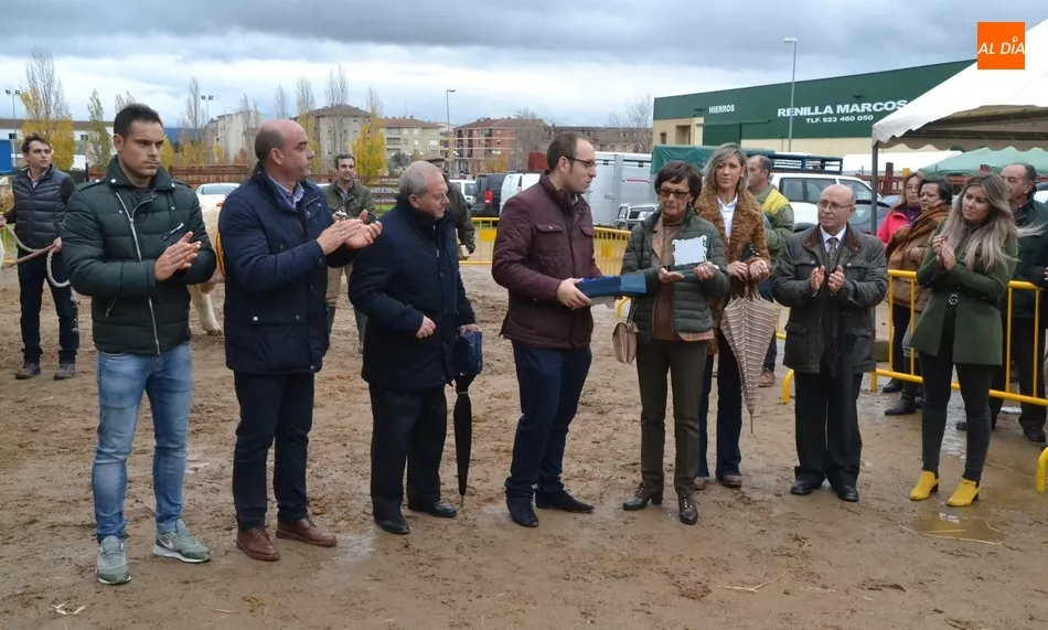 Aprobado por unanimidad el bautizo de la Nave Municipal de Ferias con el nombre de José Pinto  