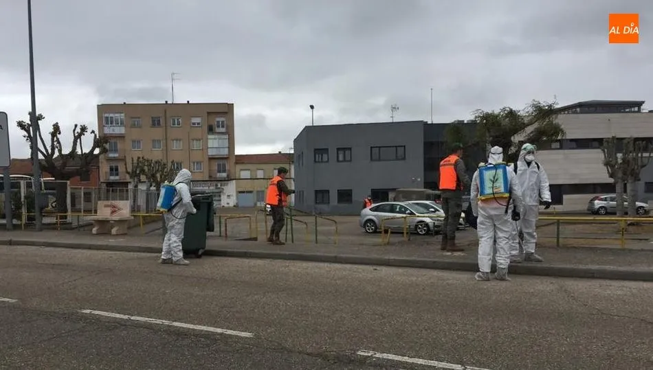 La zona de la estaciön de autobuses o la Plaza de España fueron algunas de las zonas desinfectadas