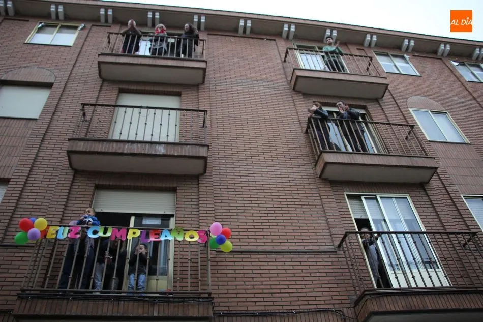 Foto 4 - Pablo S&aacute;nchez Barrientos celebra su sexto cumplea&ntilde;os en Vitigudino con la felicitaci&oacute;n de los...