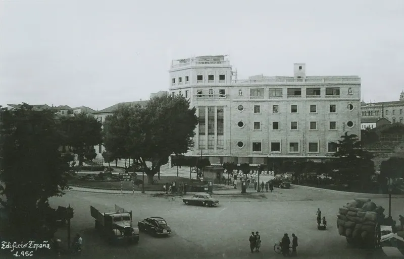Foto 2 - La transformaci&oacute;n de la plaza de Espa&ntilde;a