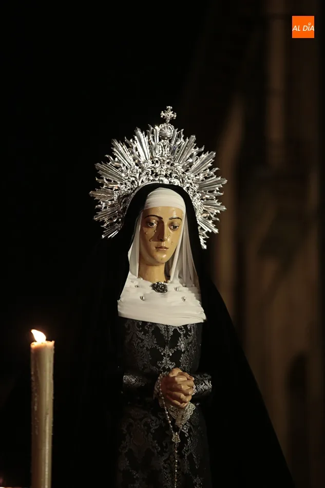 Foto 8 - Austeridad y recogimiento para acompa&ntilde;ar al Cristo de los Doctrinos