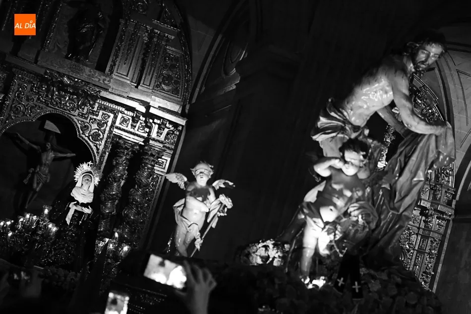 Foto 7 - La lluvia suspend&iacute;a la procesi&oacute;n de Jes&uacute;s Flagelado por primera vez