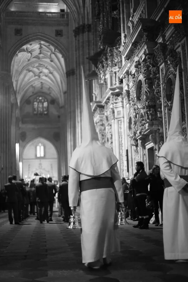 Foto 8 - El Cristo Yacente tambi&eacute;n se qued&oacute; en la Catedral
