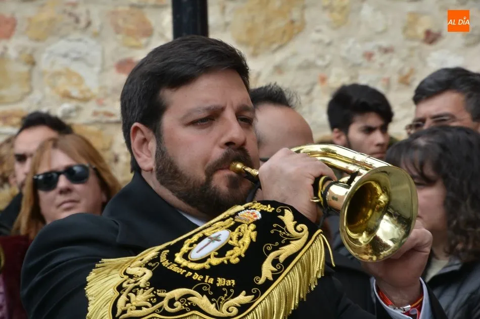 Foto 10 - La Cofrad&iacute;a de la Oraci&oacute;n en el Huerto de los Olivos consegu&iacute;a reestrenar sus tallas