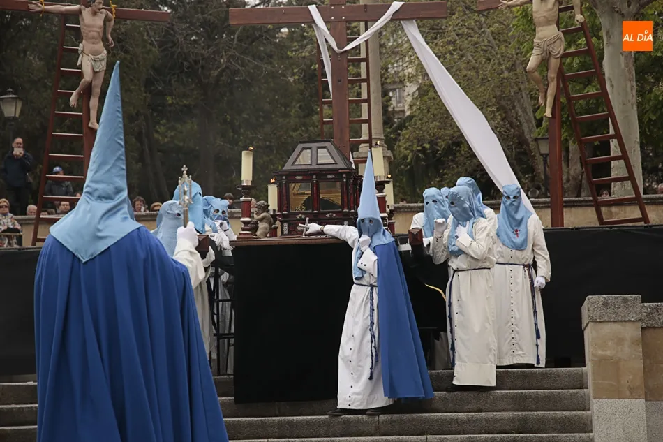 Foto 4 - La procesi&oacute;n del Santo Entierro, catequesis art&iacute;stica por las calles