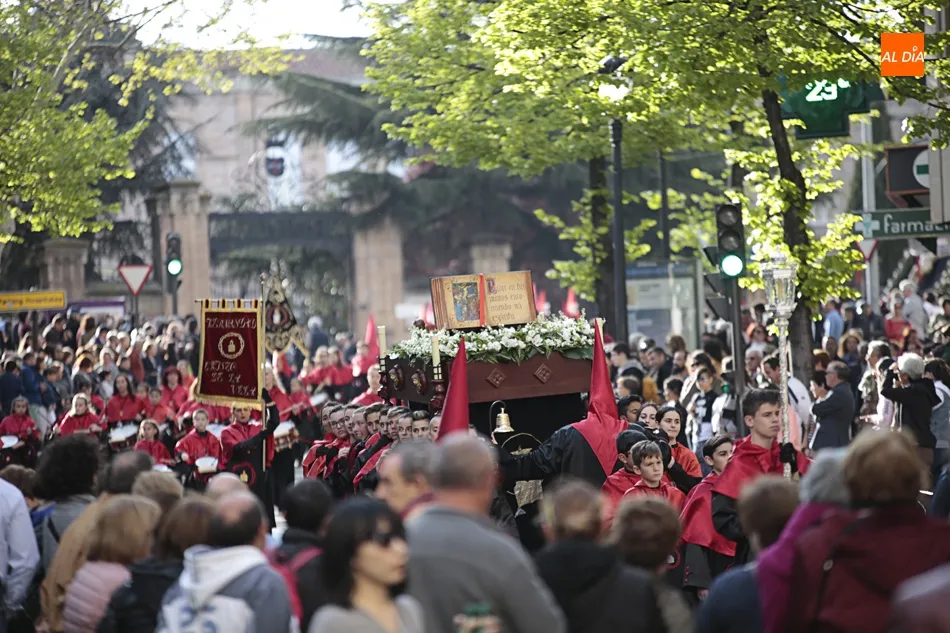 Foto 11 - Pizarrales muestra su devoci&oacute;n al Cristo de la Vela
