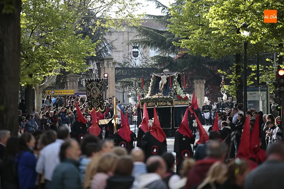 Foto 8 - Pizarrales muestra su devoci&oacute;n al Cristo de la Vela